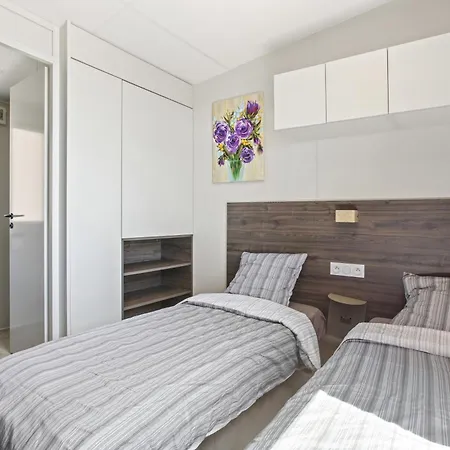 Üdülőpark Avec Terrasse Vue 4*